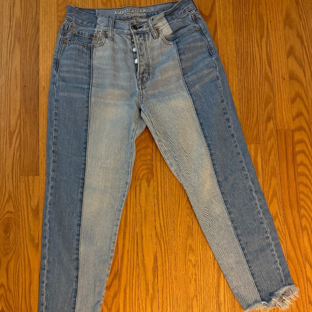 American Eagle - Vintage High Rise - Womens Size 6 - Two Tone Jeans